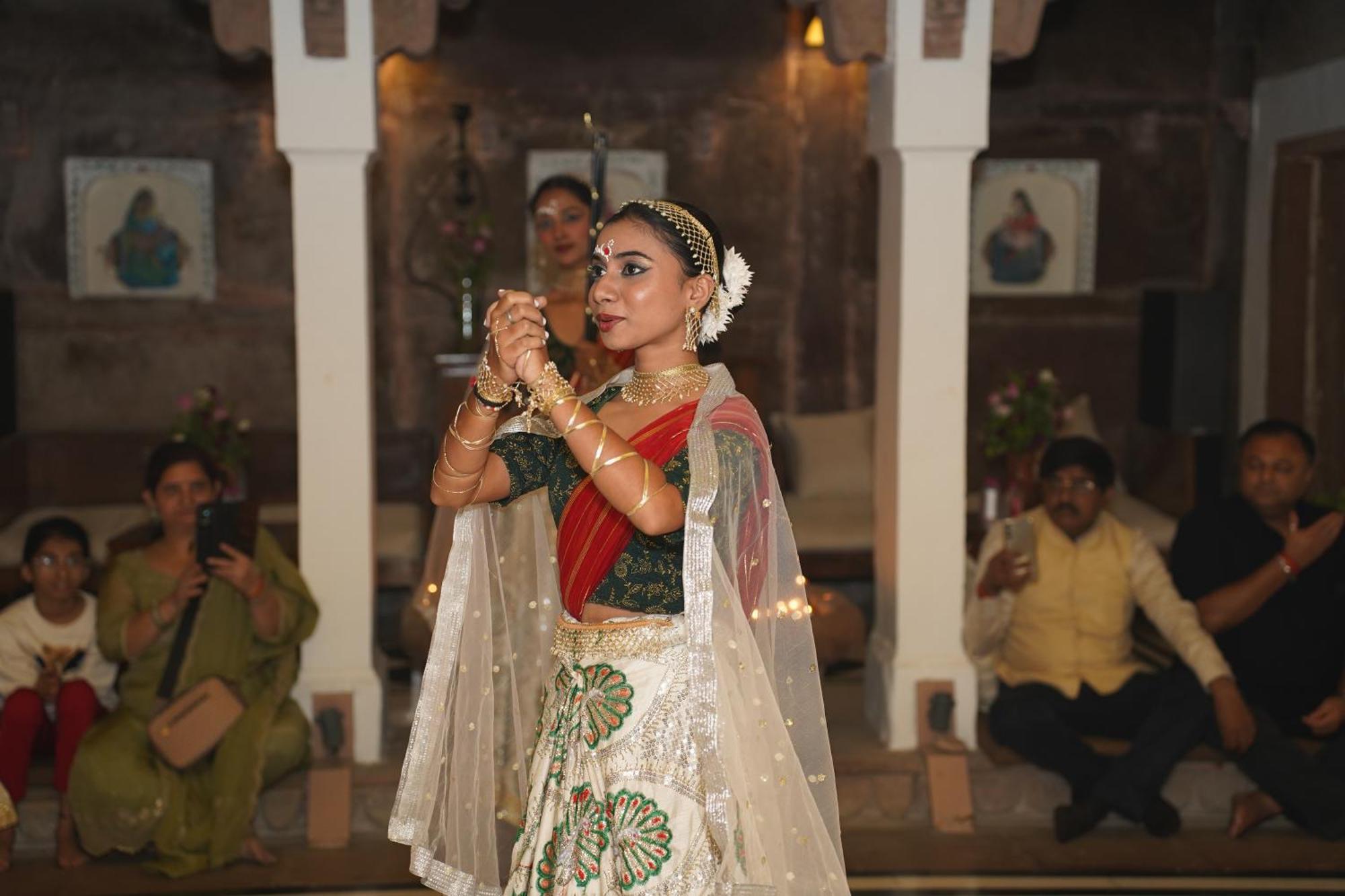 Guleria Kothi At Ganges Hotel Varanasi Ngoại thất bức ảnh