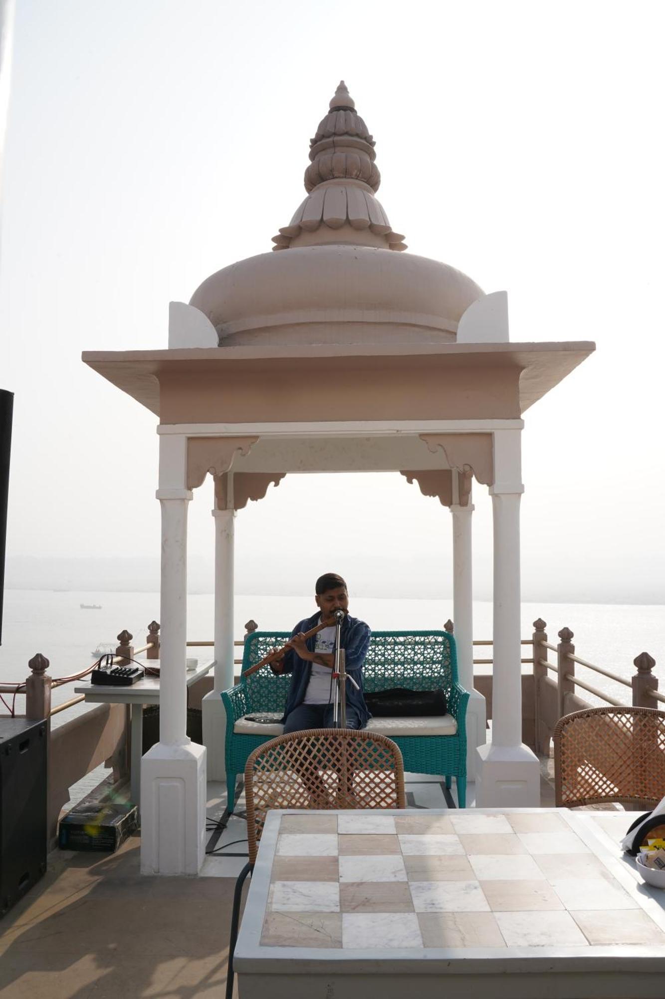 Guleria Kothi At Ganges Hotel Varanasi Ngoại thất bức ảnh