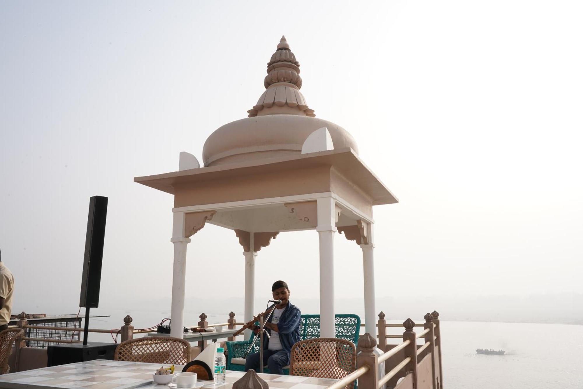 Guleria Kothi At Ganges Hotel Varanasi Ngoại thất bức ảnh