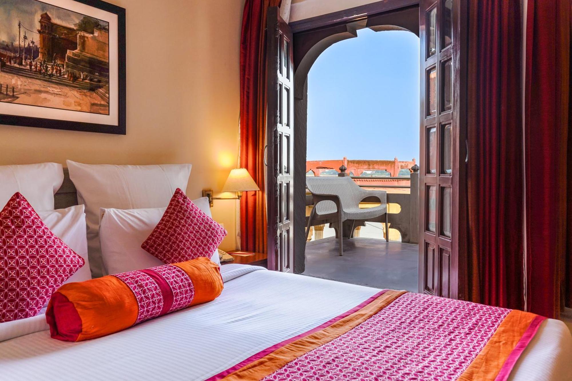 Guleria Kothi At Ganges Hotel Varanasi Ngoại thất bức ảnh