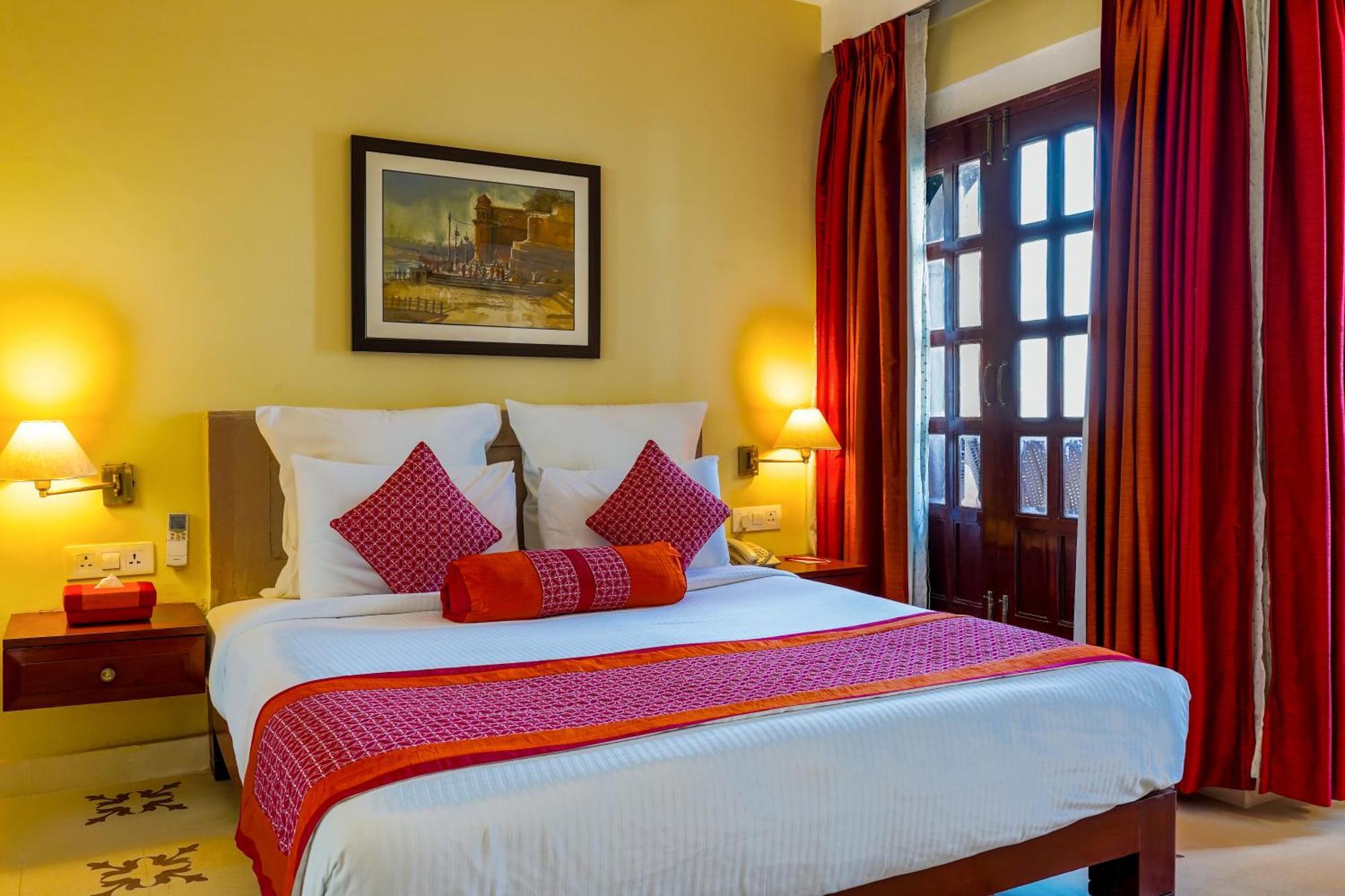 Guleria Kothi At Ganges Hotel Varanasi Ngoại thất bức ảnh