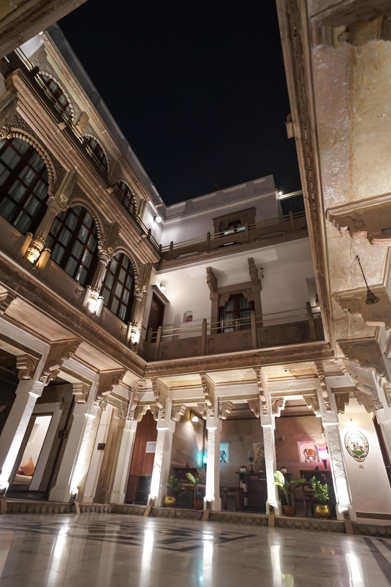 Guleria Kothi At Ganges Hotel Varanasi Ngoại thất bức ảnh