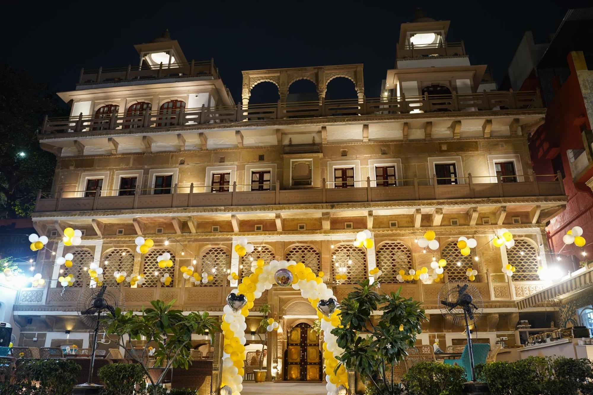 Guleria Kothi At Ganges Hotel Varanasi Ngoại thất bức ảnh