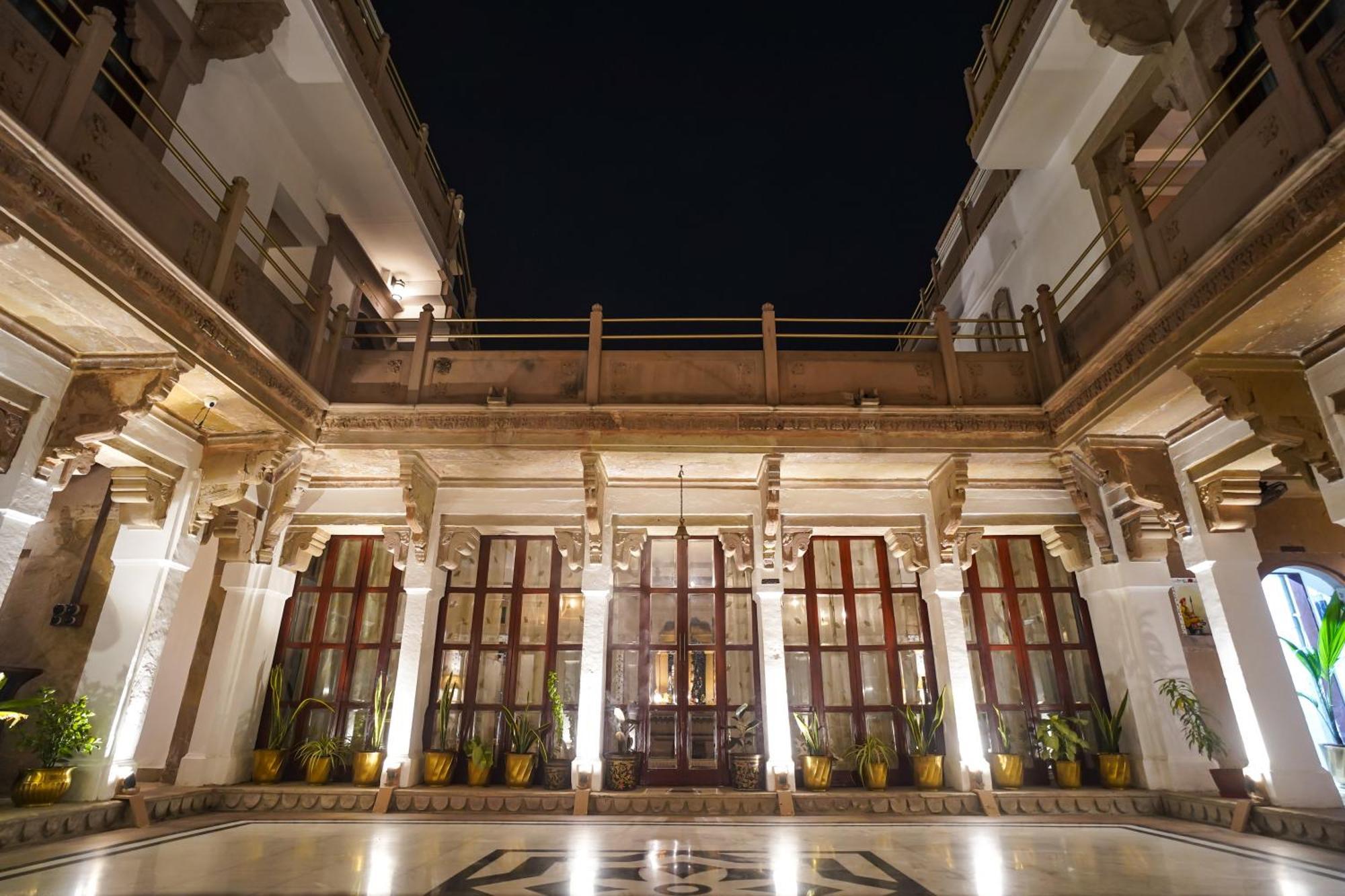 Guleria Kothi At Ganges Hotel Varanasi Ngoại thất bức ảnh