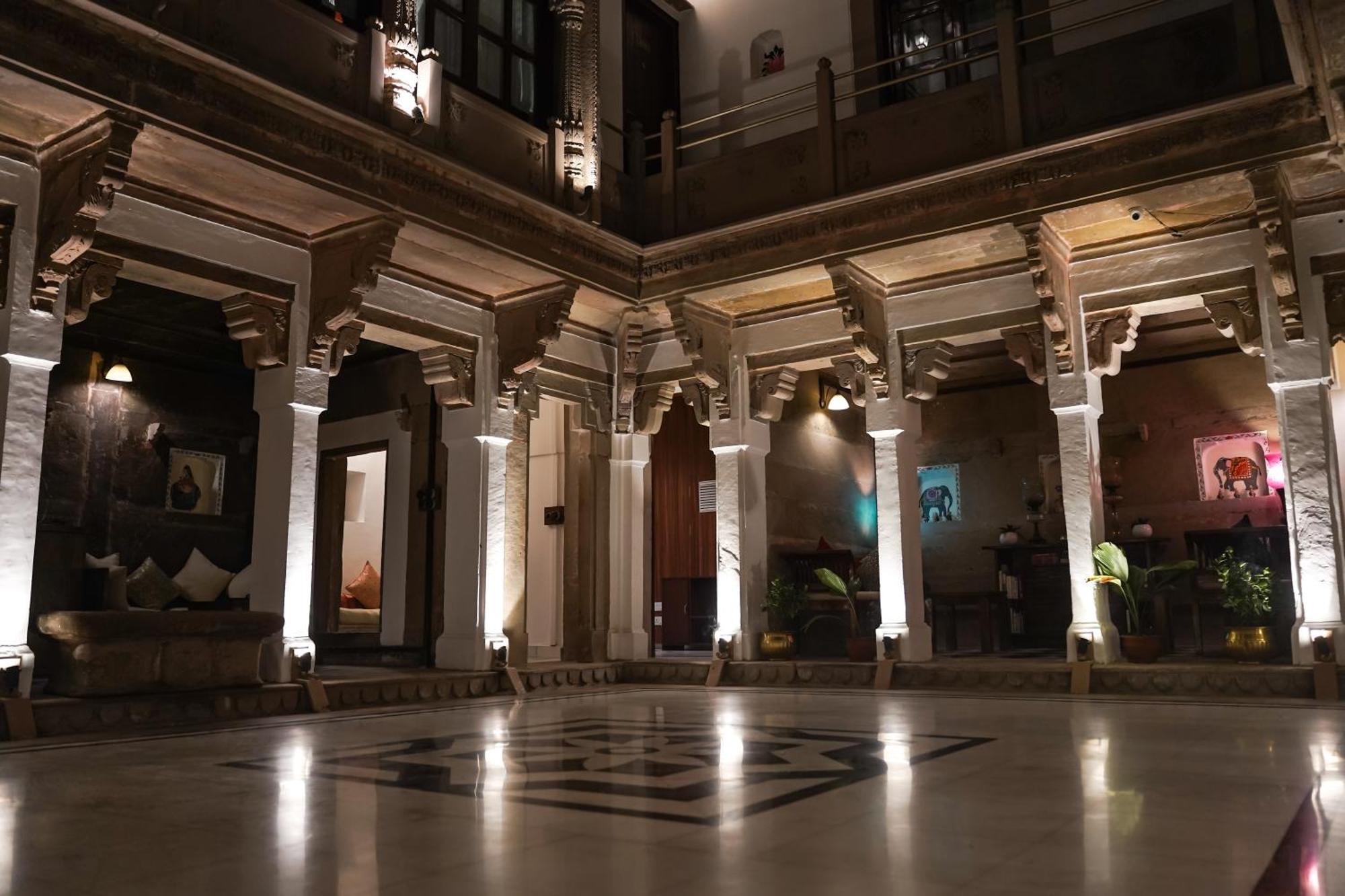 Guleria Kothi At Ganges Hotel Varanasi Ngoại thất bức ảnh