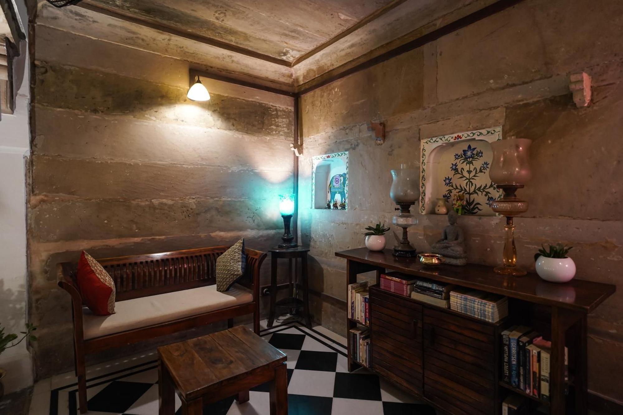 Guleria Kothi At Ganges Hotel Varanasi Ngoại thất bức ảnh