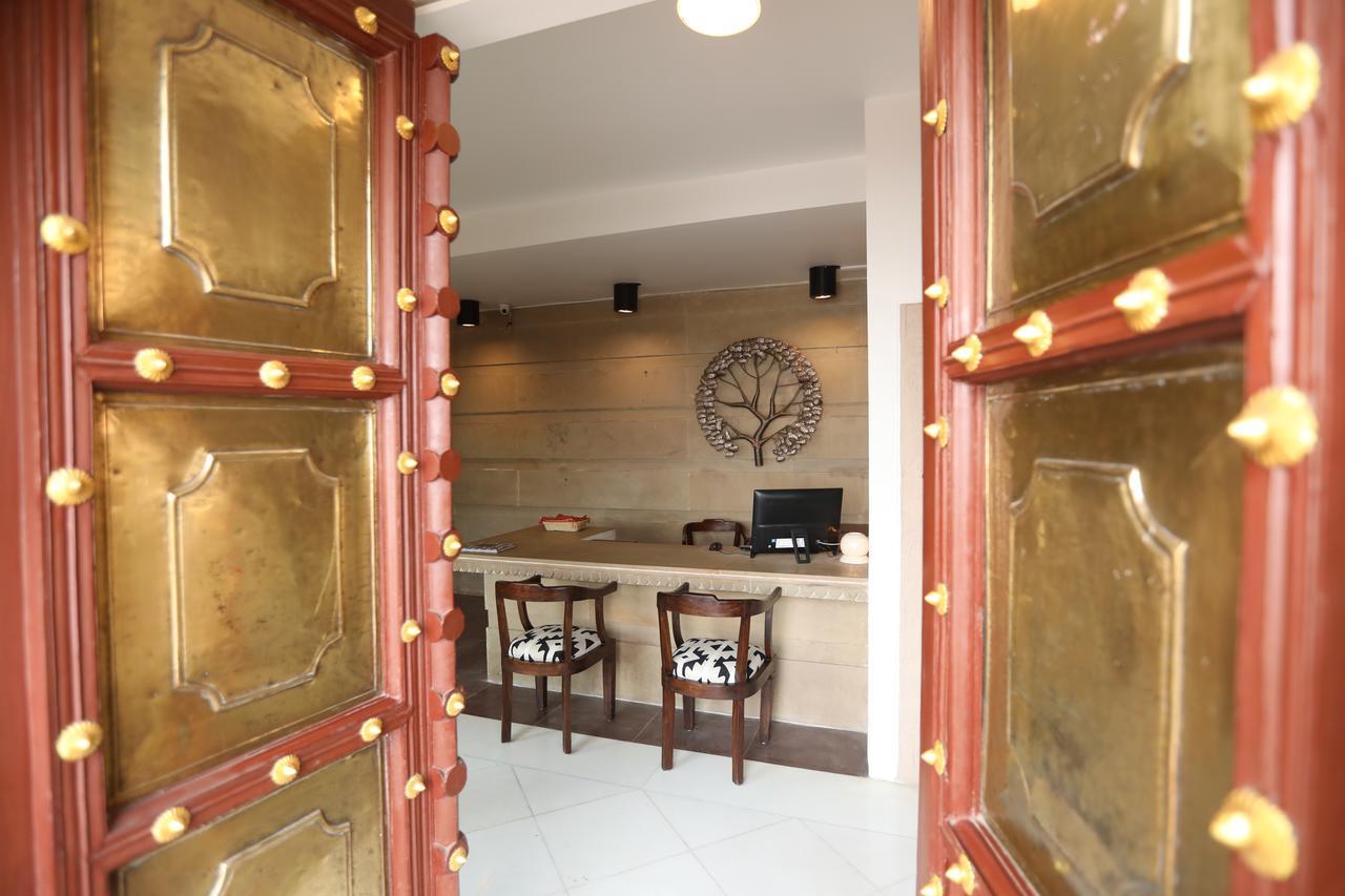 Guleria Kothi At Ganges Hotel Varanasi Ngoại thất bức ảnh